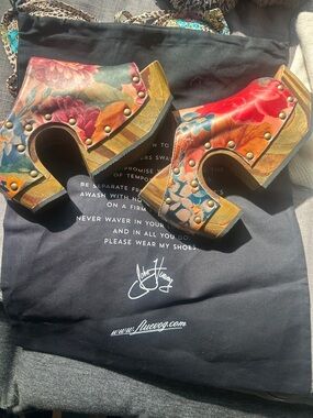 John fluevog half moon rare shoes 7